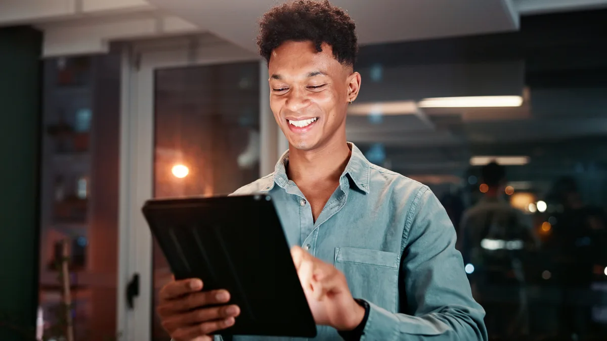 Internet Empresarial com SLA: como escolher uma conexão confiável para sua empresa — artigo do blog CNTB Telecom sobre internet empresarial, infraestrutura de rede e conectividade corporativa